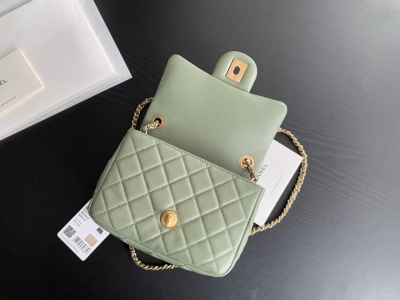 Handbag Chanel size 17 cm