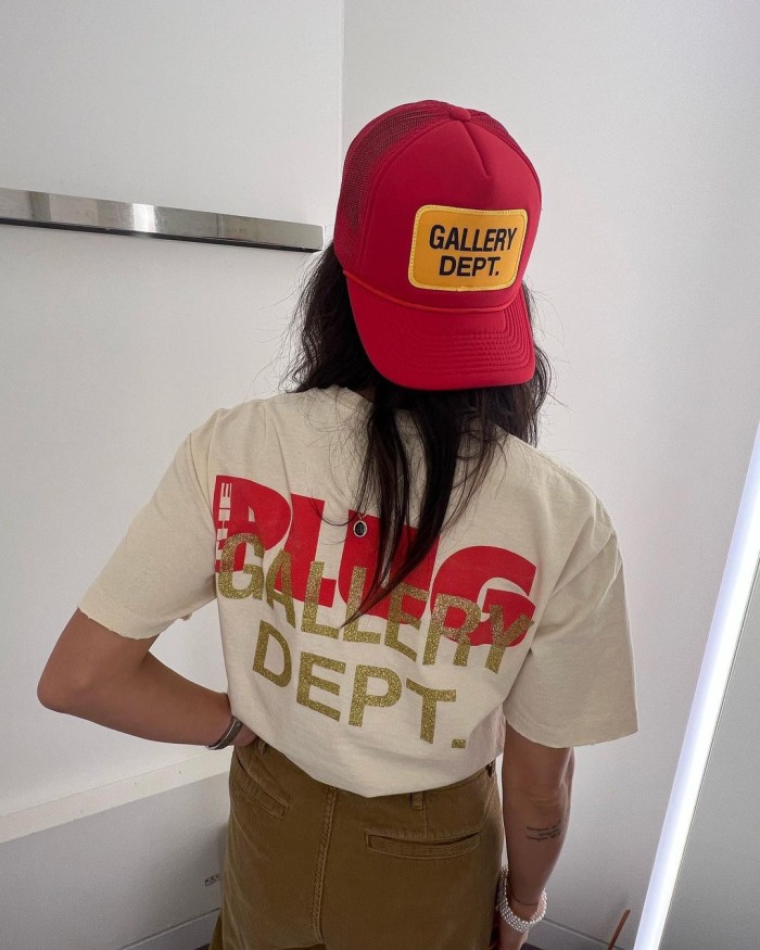 Clothes GALLERY DEPT 7