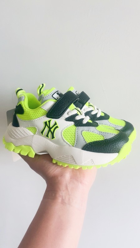 Kids MLB shoes 1