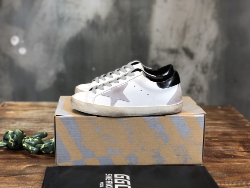Golden Goose Superstar distressed-finish sneakers 3