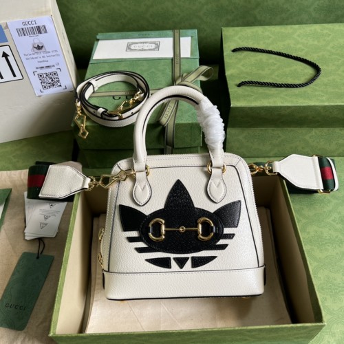 Handbag Gucci 677212 size 20*19.5*7.5 cm