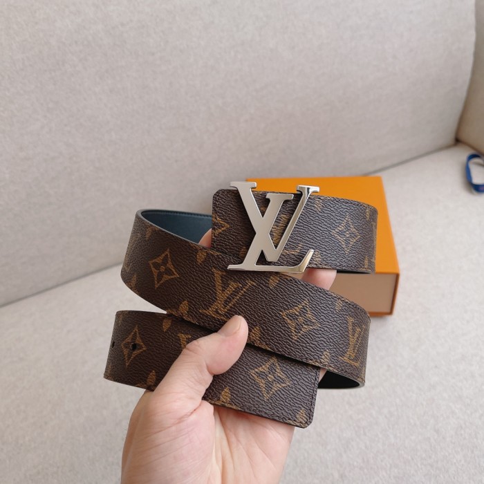 Louis Vuitton Belt 1 (width 4cm)