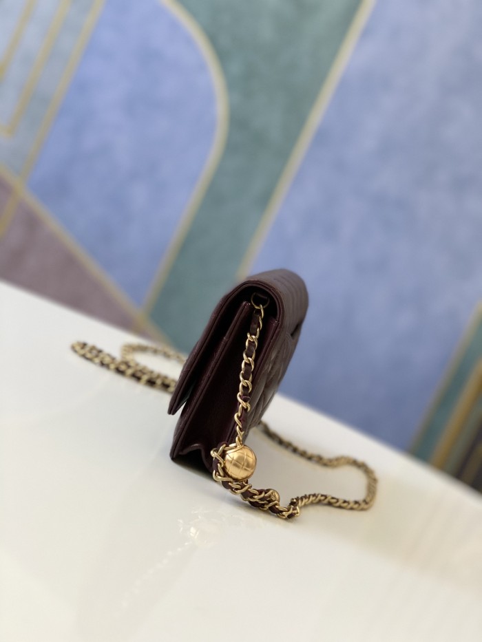 Handbag Chanel 81133 size 19 cm