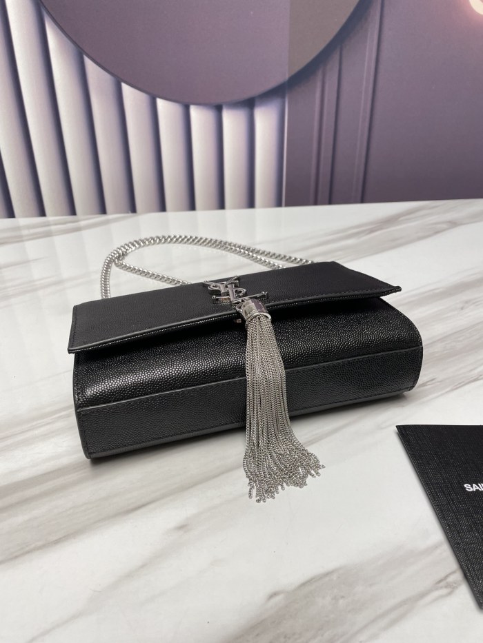 Handbags SAINT LAURENT 474366 size 20x12.5x5 cm