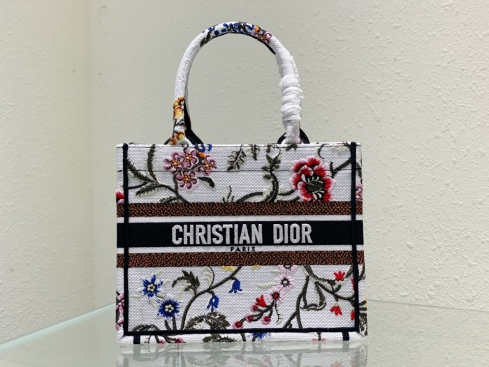 Handbag Dior 8002 size 26 cm