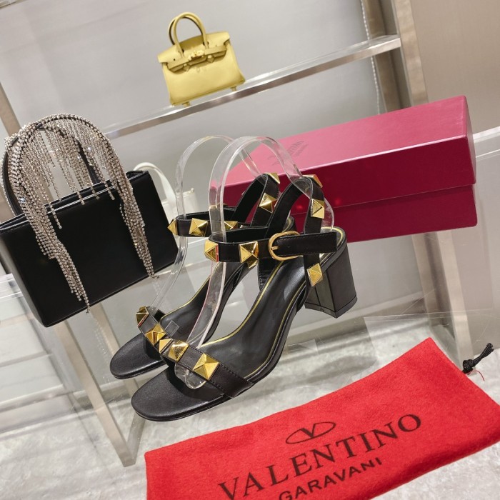 VALENTINO GARAVANI ROMAN STUD WOMEN 10