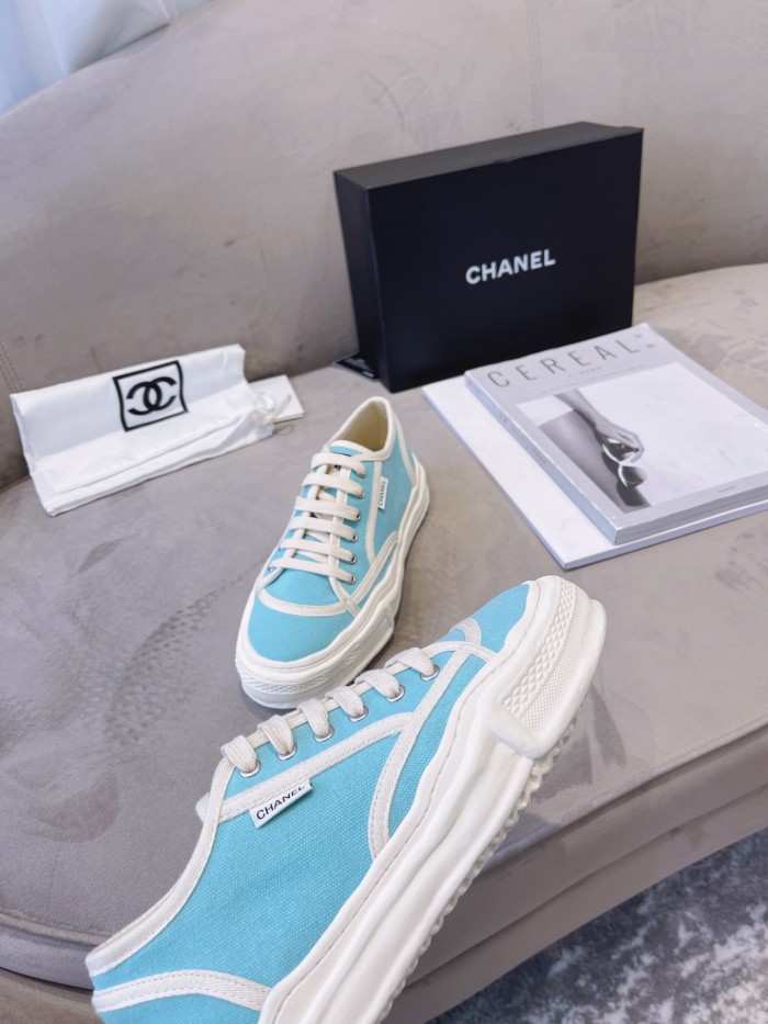 Chanel Flat canvas Sneaker 13