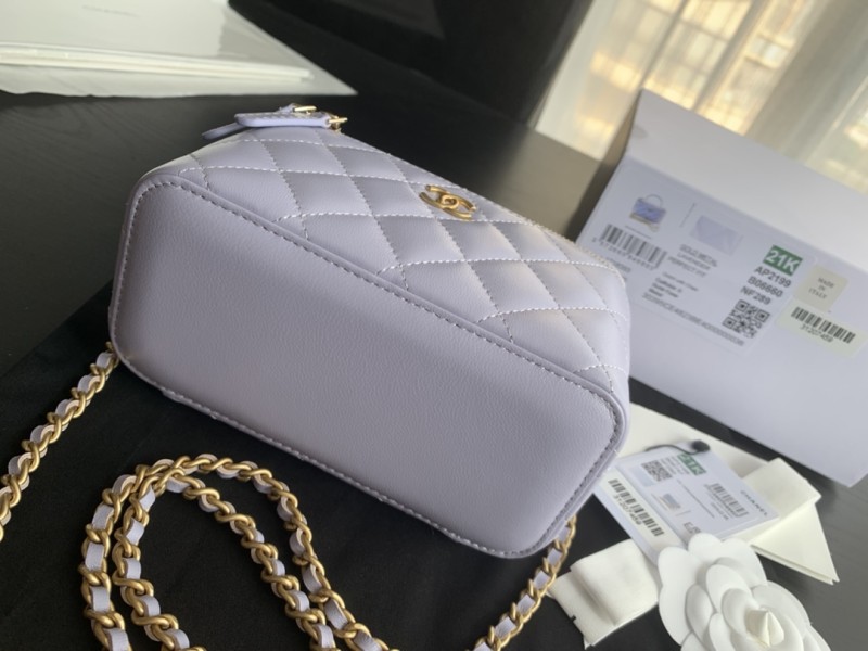 Handbag Chanel size 17.5cmx10cmx8 cm