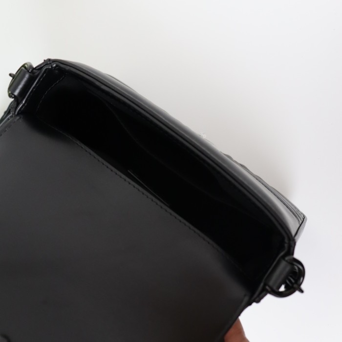 Handbag Gucci 702563 size 21x15.5x8 cm