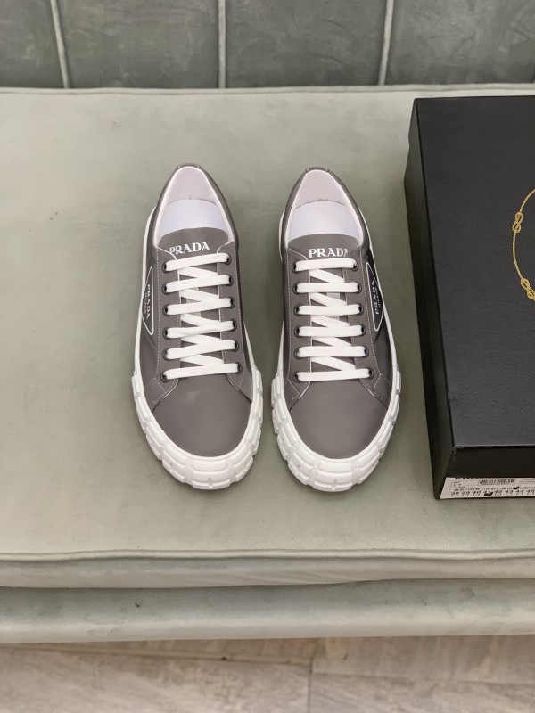 Prada Wheel Cassetta sneaker 9