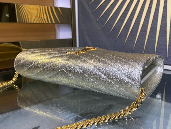 Handbags SAINT LAURENT 377828 size 22.5x14x4 cm