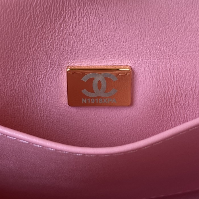 Handbag Chanel AS3648 size 17X14.5X7.5 cm