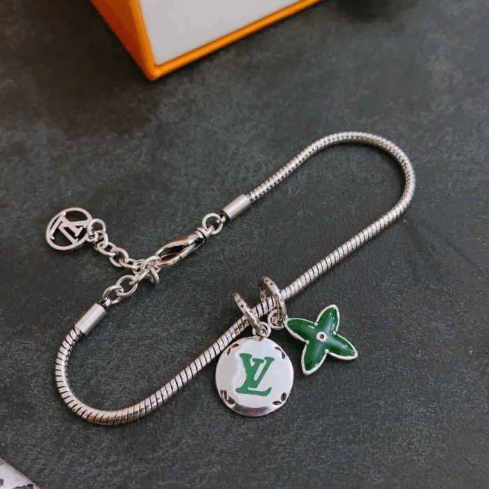 Clothes Louis Vuitton 51