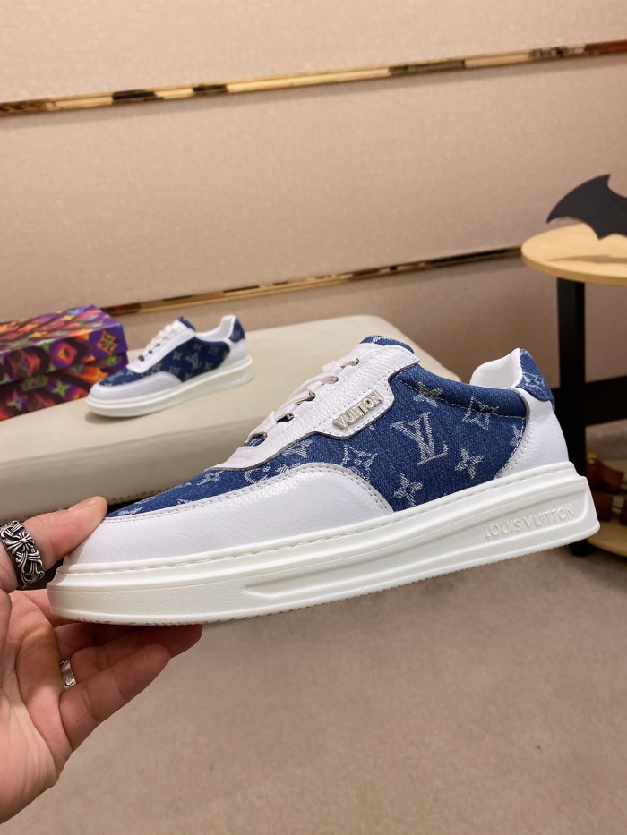 Louis Vuitton Low Top sneaker 108