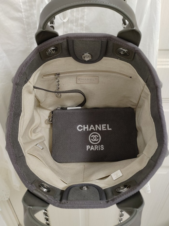 Handbag Chanel size 38 cm