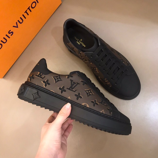 Louis Vuitton Low Top sneaker 33