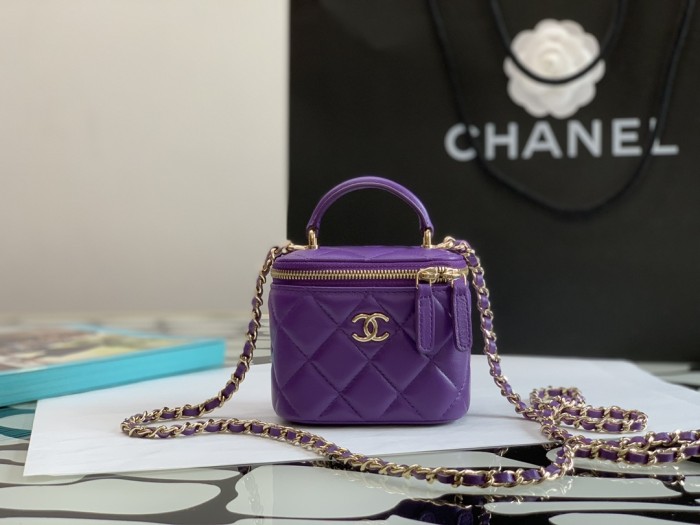 Handbag Chanel size 8.5*11*7* cm