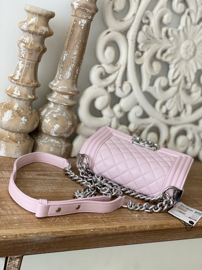 Handbag Chanel 67085 size 20 cm