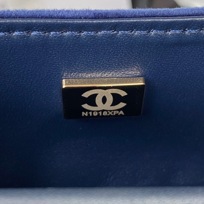 Handbag Chanel AS3315 size 15x9.5x4.5 cm