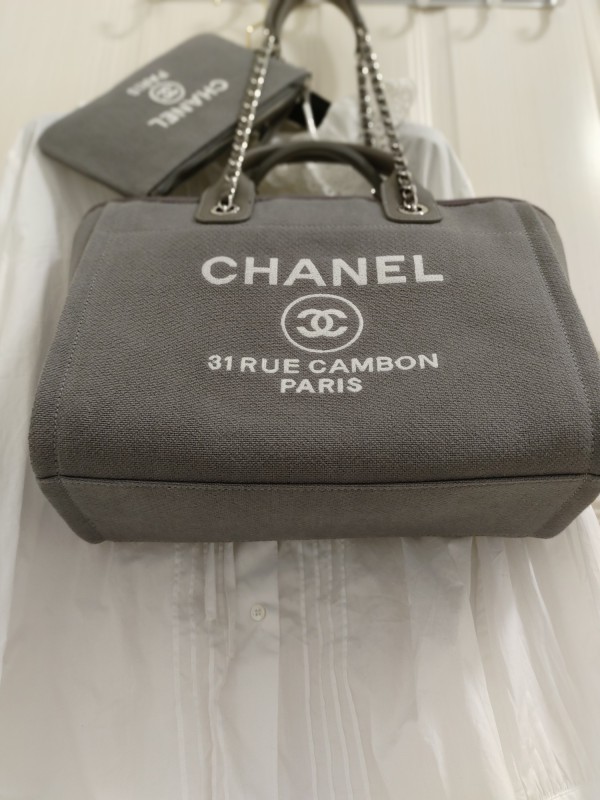Handbag Chanel size 38 cm