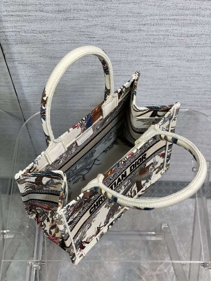 Handbag Dior size 26*8*22 cm