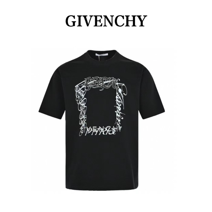 Clothes Givenchy 77