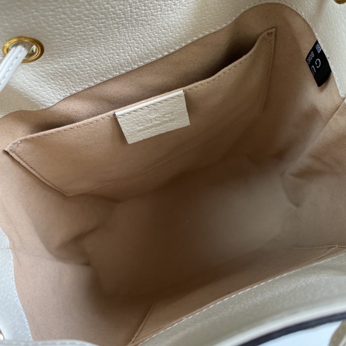 Handbag Gucci 610846 size 20.5*26*11 cm