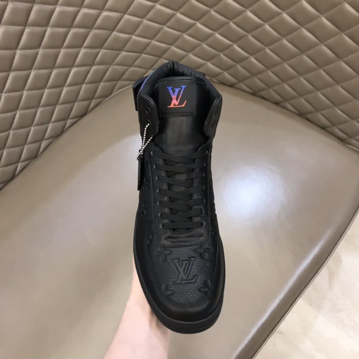 Louis Vuitton Rivoli sneaker 29