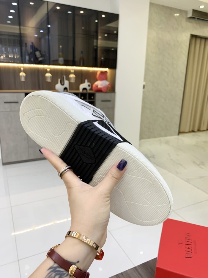 Valentino Garavani VL7N low-top sneakers 2