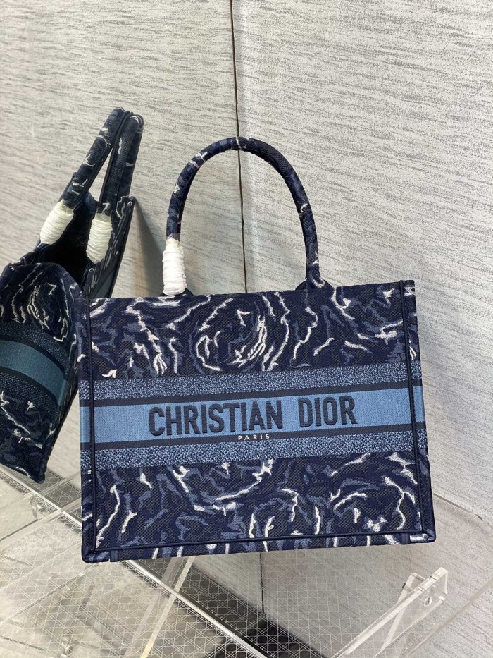 Handbag Dior size 36*18*28 cm