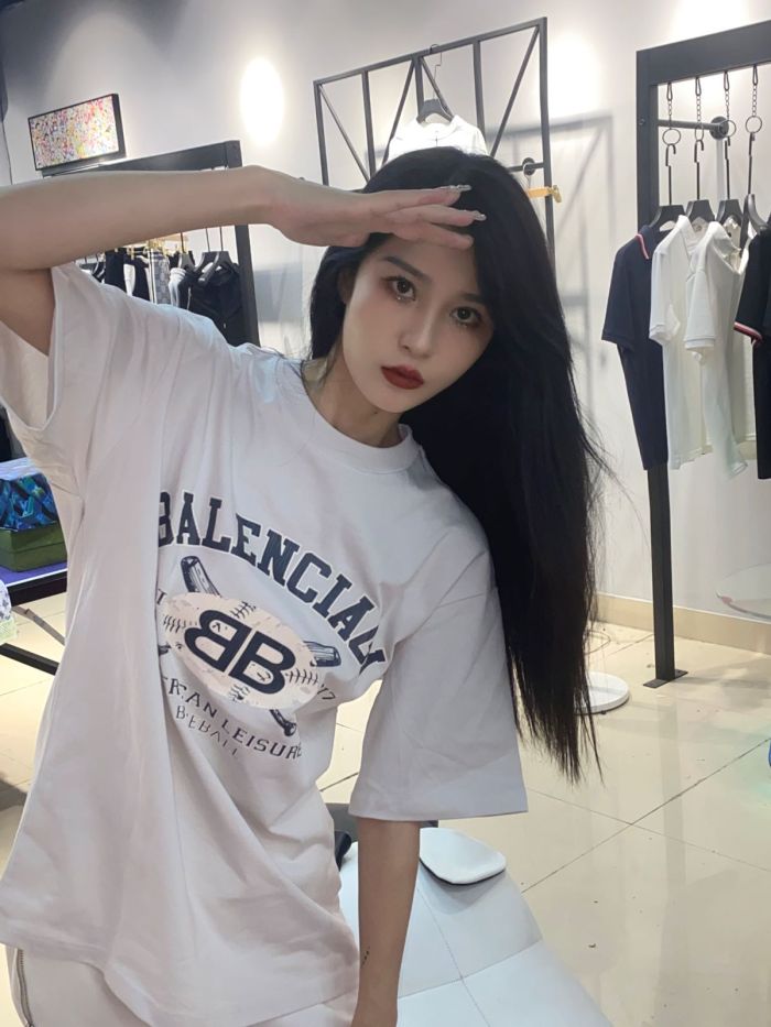 Clothes Balenciaga 26