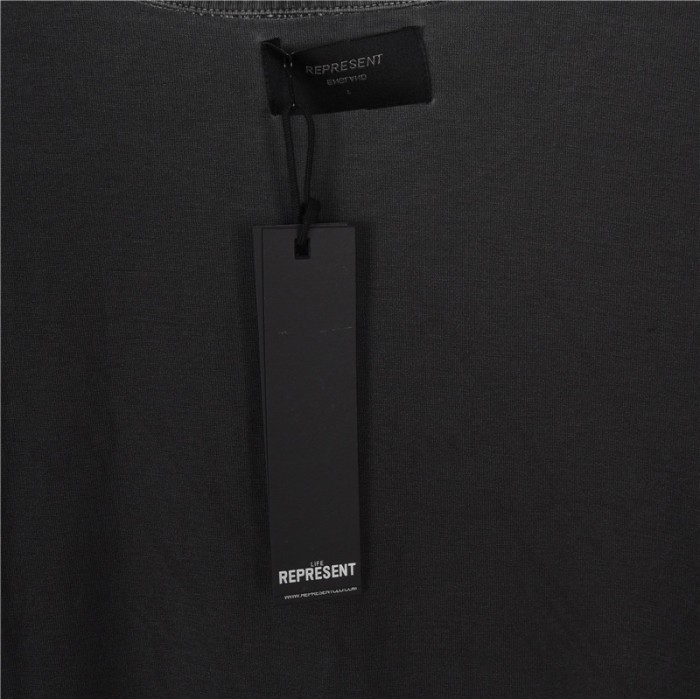 Clothes Represent 17