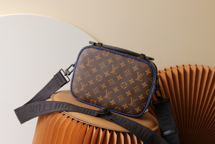 Handbag Louis Vuitton M45863 M45806 M58489 size:22x18x8cm