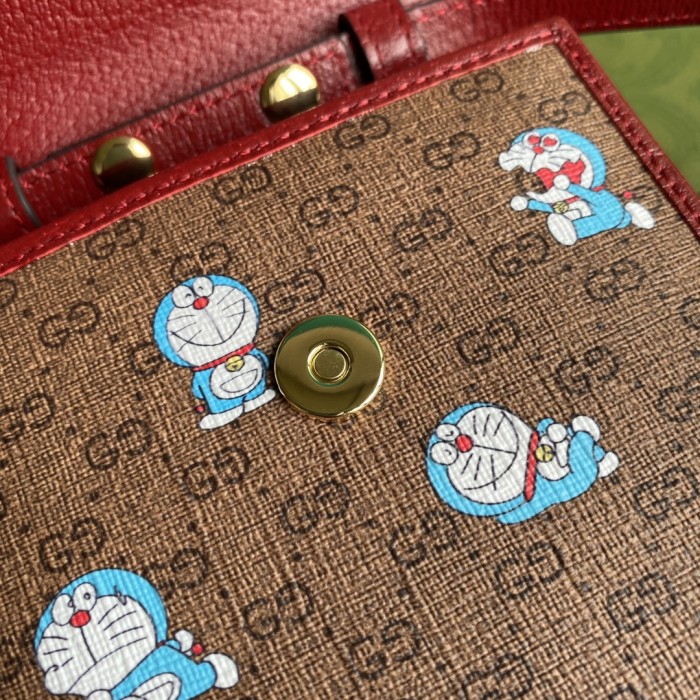 Handbag Gucci 647805 size 11.5*18*3.5 cm