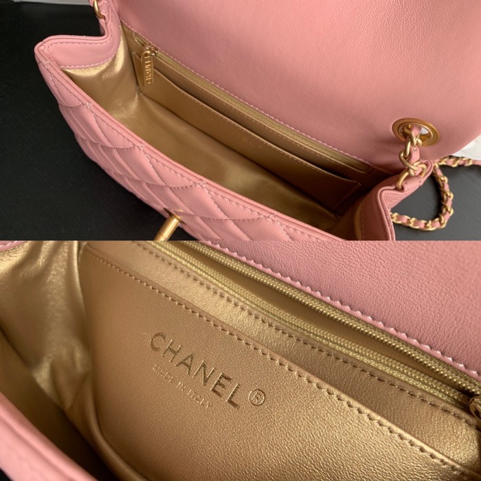 Handbag Chanel size 20 cm