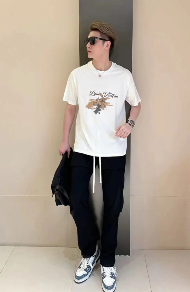 Clothes Louis Vuitton 193