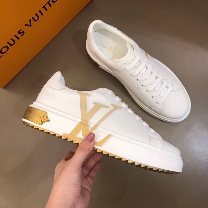 Louis Vuitton Low Top sneaker 23
