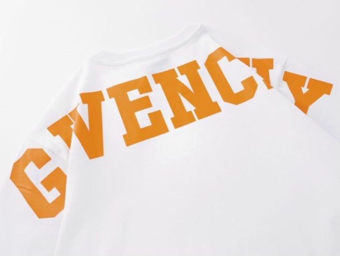 Clothes Givenchy 36