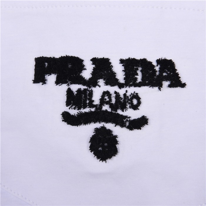 Clothes Prada 28