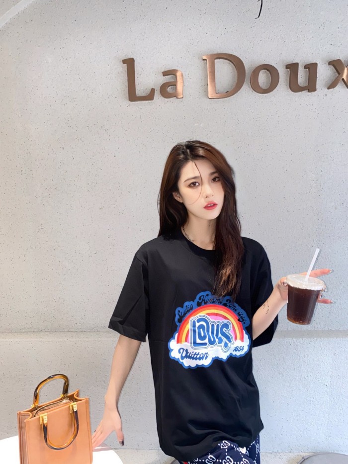 Clothes Louis Vuitton 443