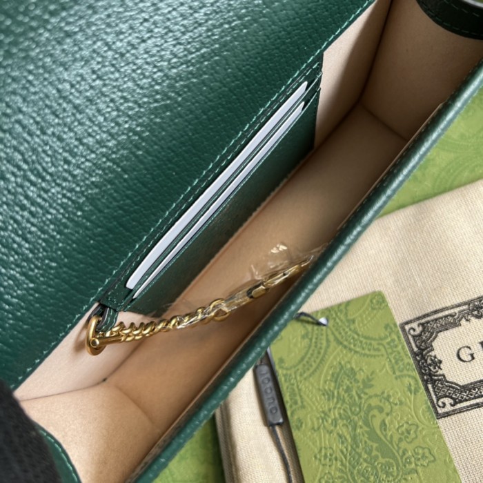 Handbag Gucci 696817 size 19x 11x 5 cm