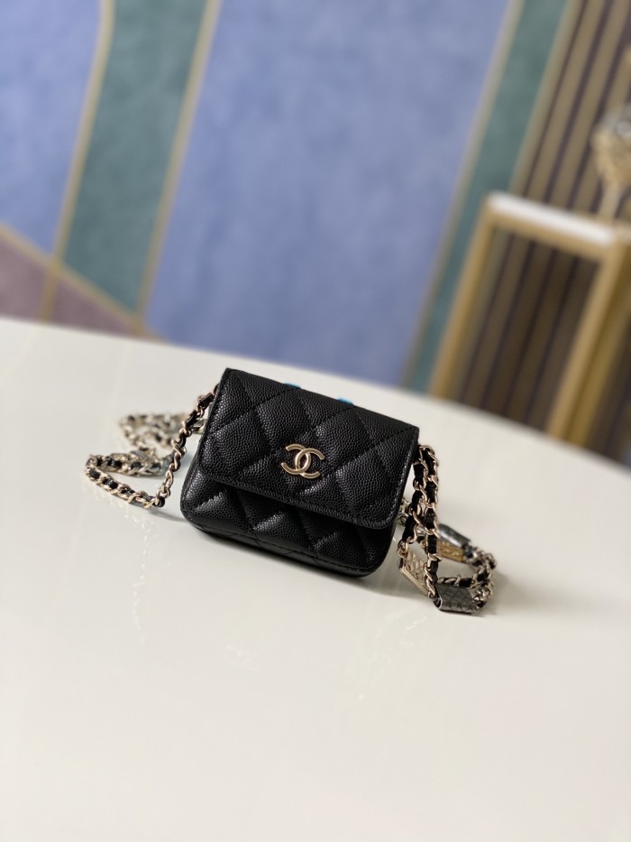 Handbag Chanel 81161 size 10 7.5 2 cm