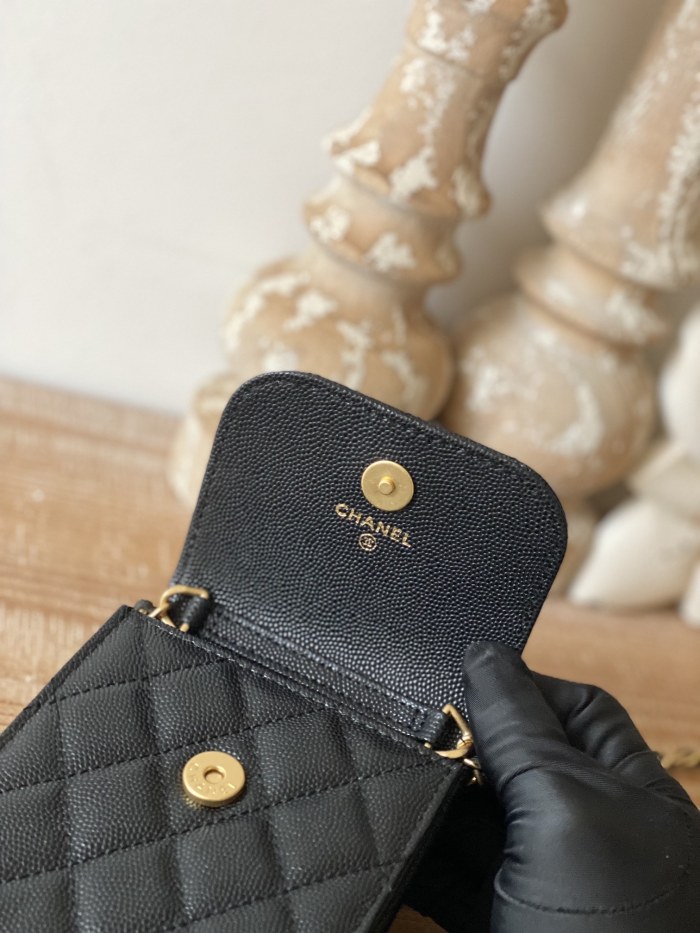 Handbag Chanel 81235 size 18*3*11.5 cm