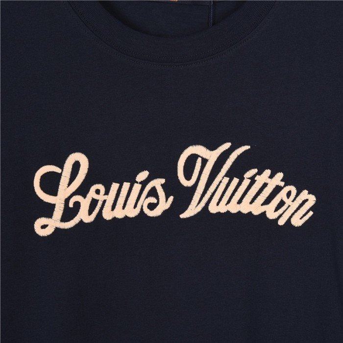 Clothes Louis Vuitton 252