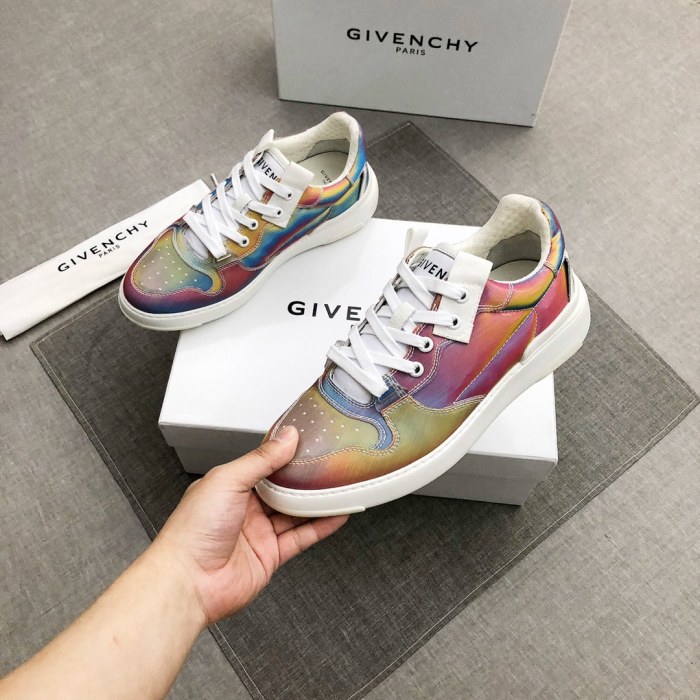 Givenchy Wing Sneakers 1