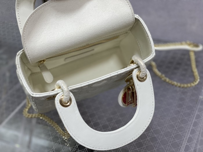 Handbag Dior size 17 cm