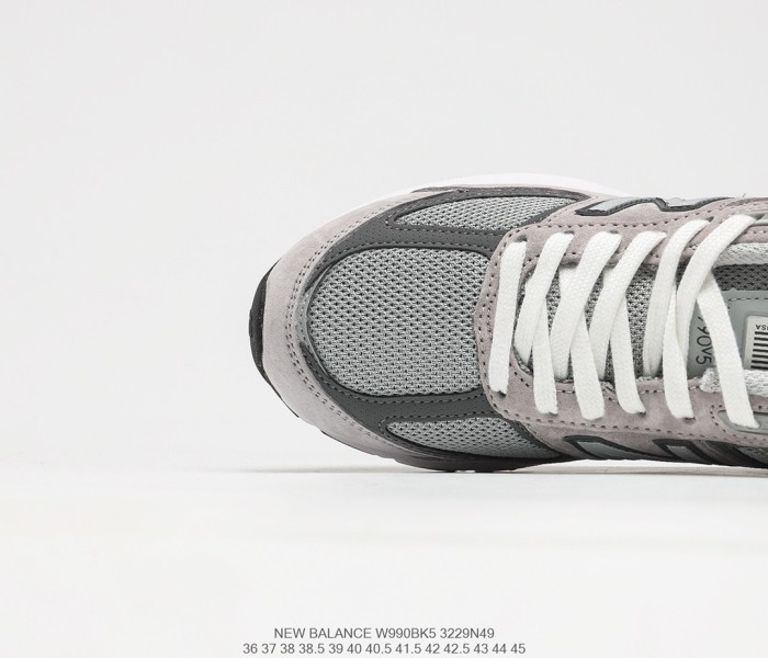 New Balance 990v5 Grey