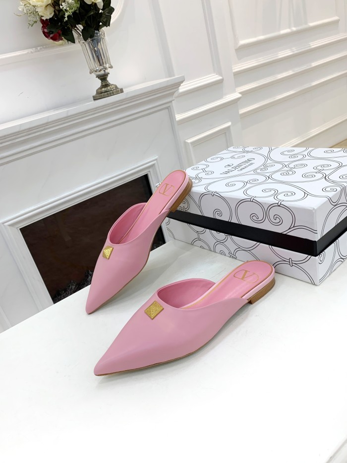 Valentino Garavani Flat sandals Women 12