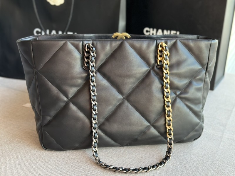Handbag Chanel AS366 size 24 X41 X10 cm
