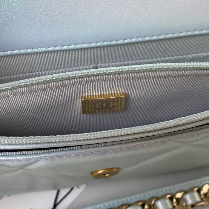 Handbag Chanel size 19 cm